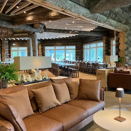 Hunurijaervi Resort*****