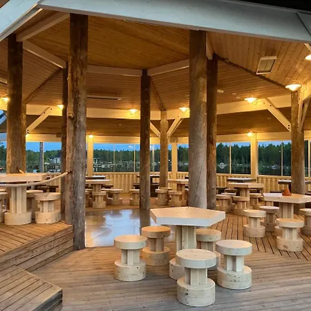 Hunurijaervi Resort***** Szálloda *