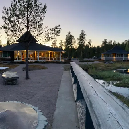 Hunurijaervi Resort***** *