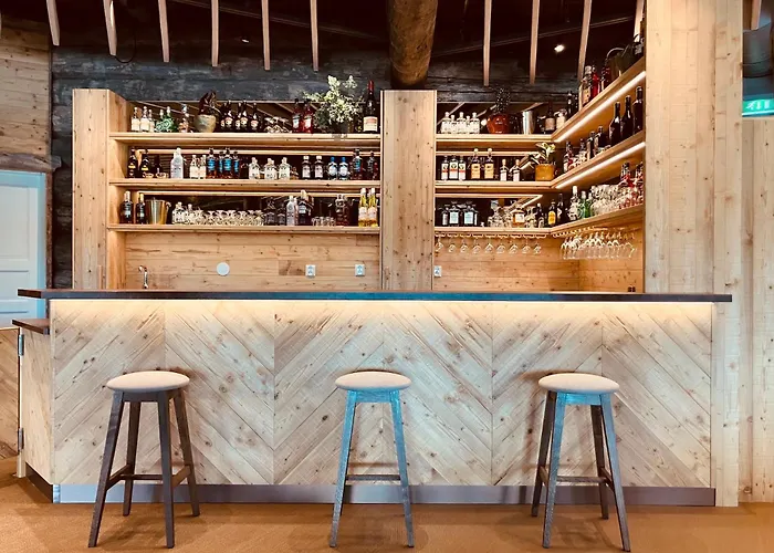 Hunurijaervi Resort***** *